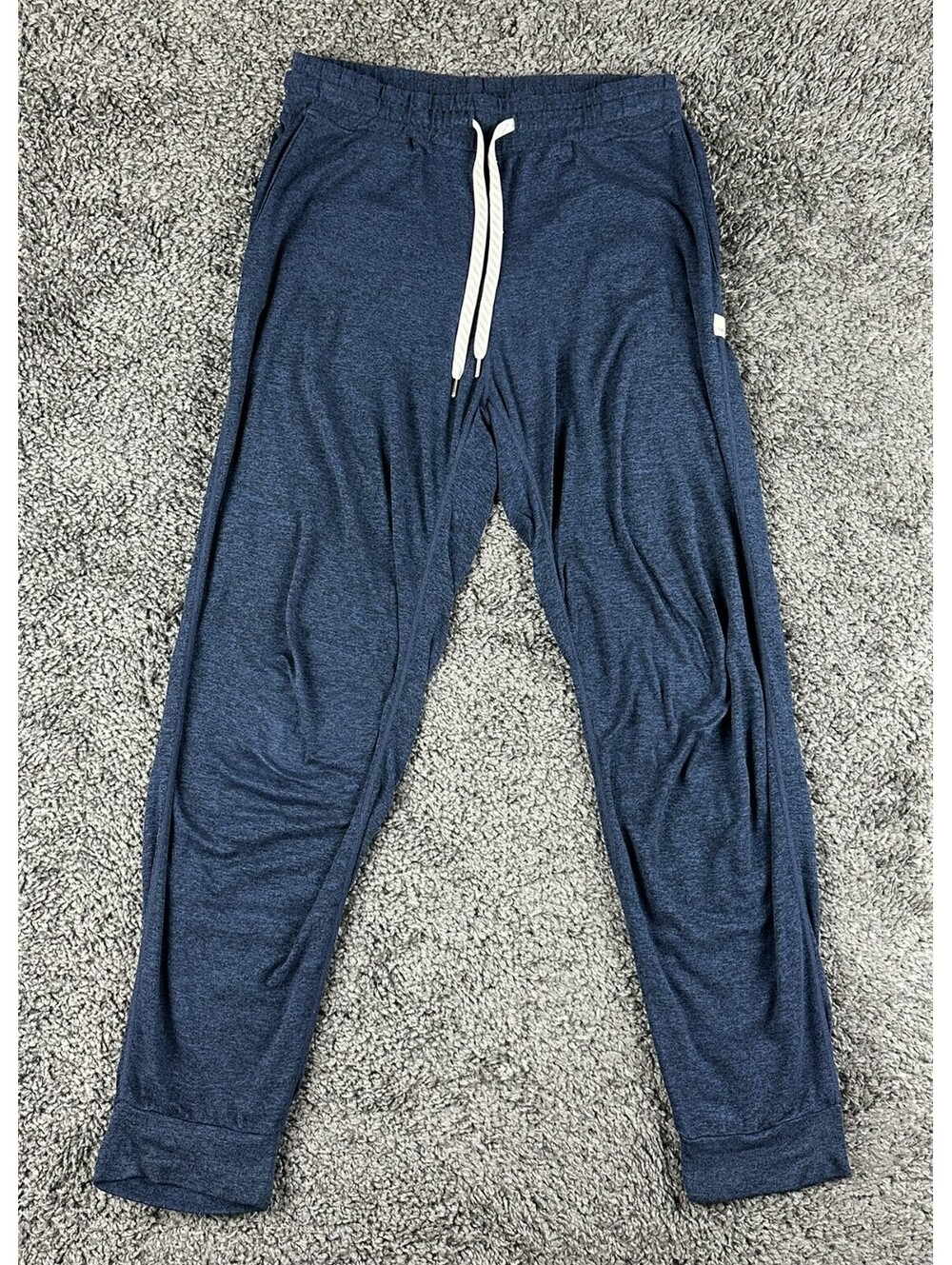 Vuori Womens S Performance Joggers DreamKnit Navy Blue Heather Crop Sweatpants